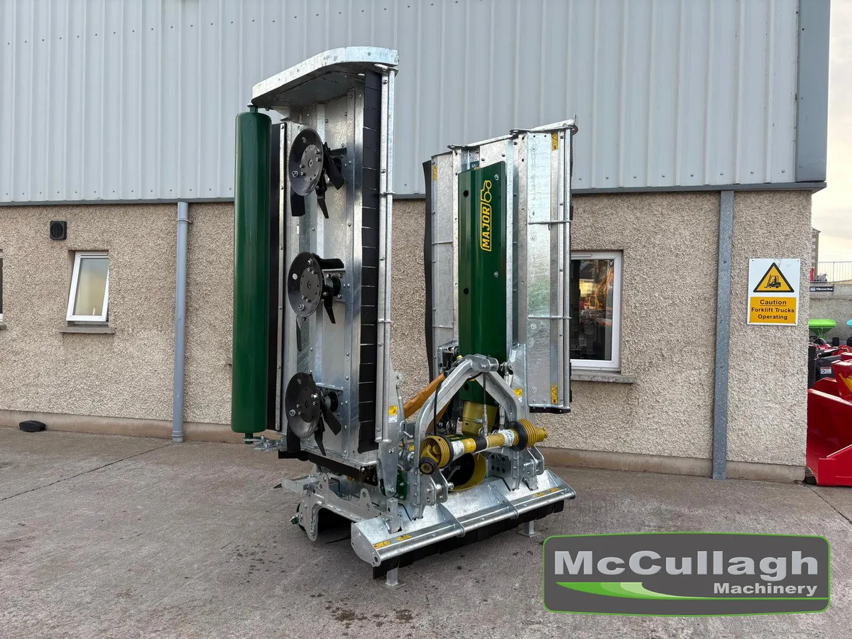 New 5.6m (18.5ft) Major Cyclone Topper - Image 1