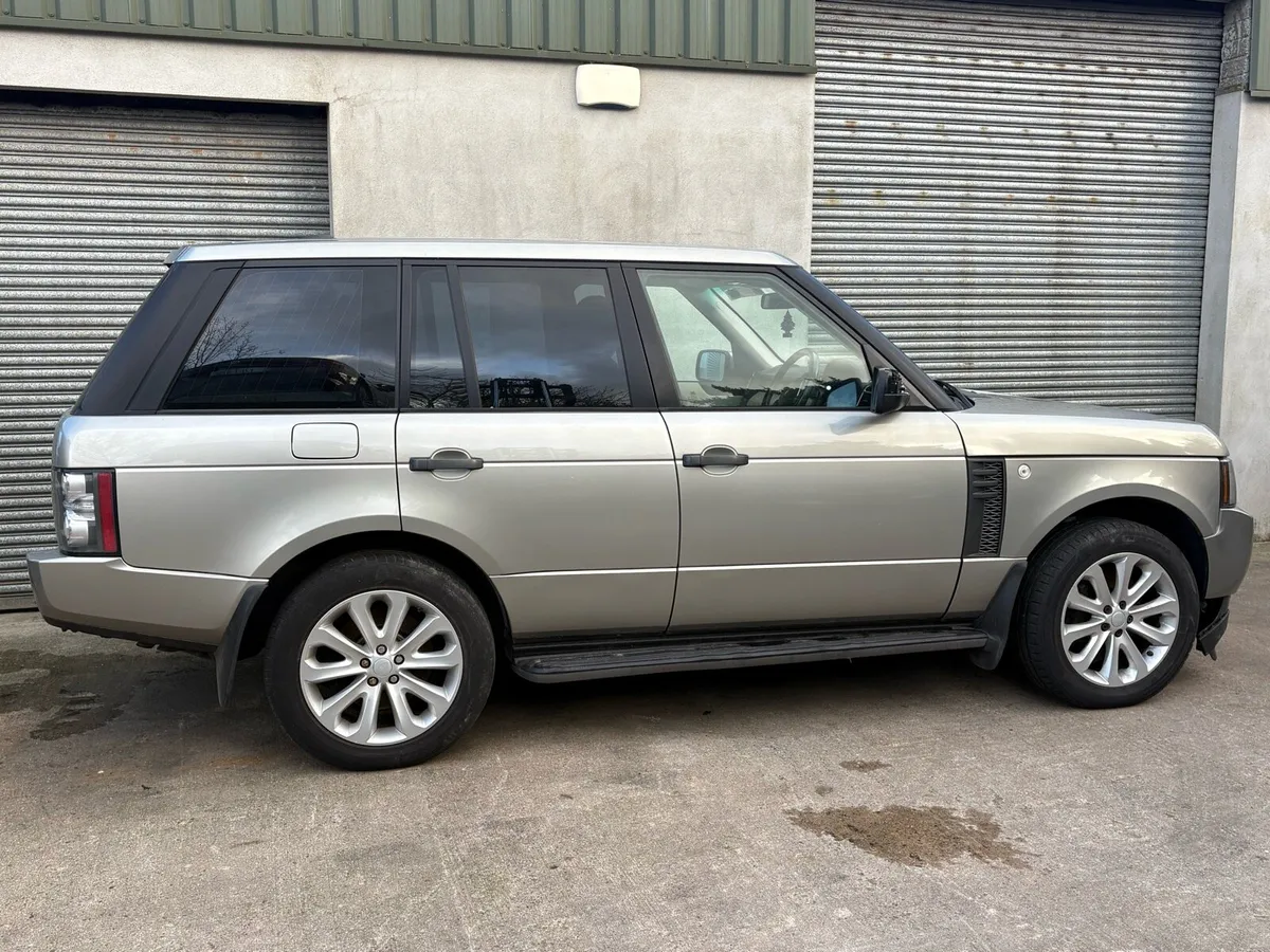 2011 RANGE ROVER VOGUE 4.4 TDV8 - Image 2