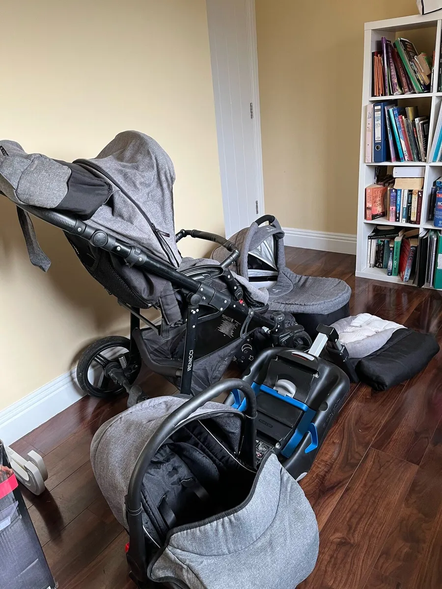 Venicci travel system - Image 1