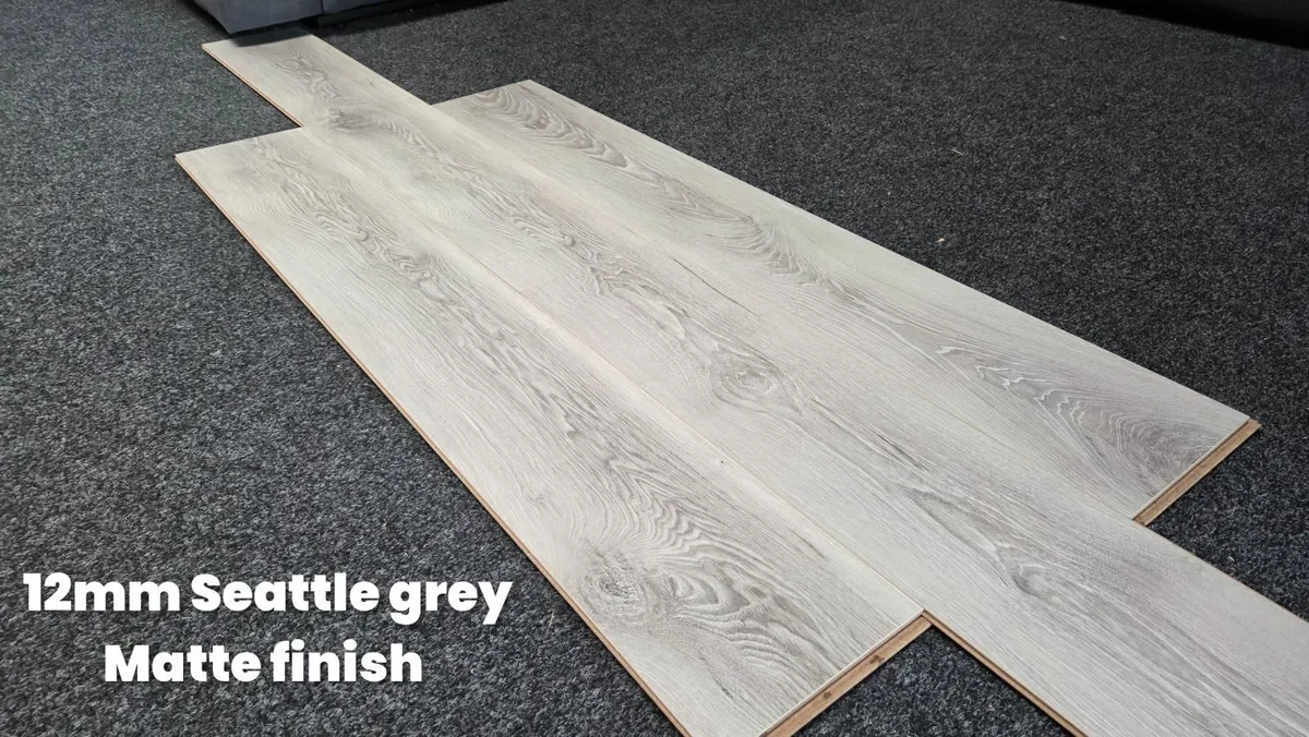 12mm laminated click flooring AC4 , - Image 1