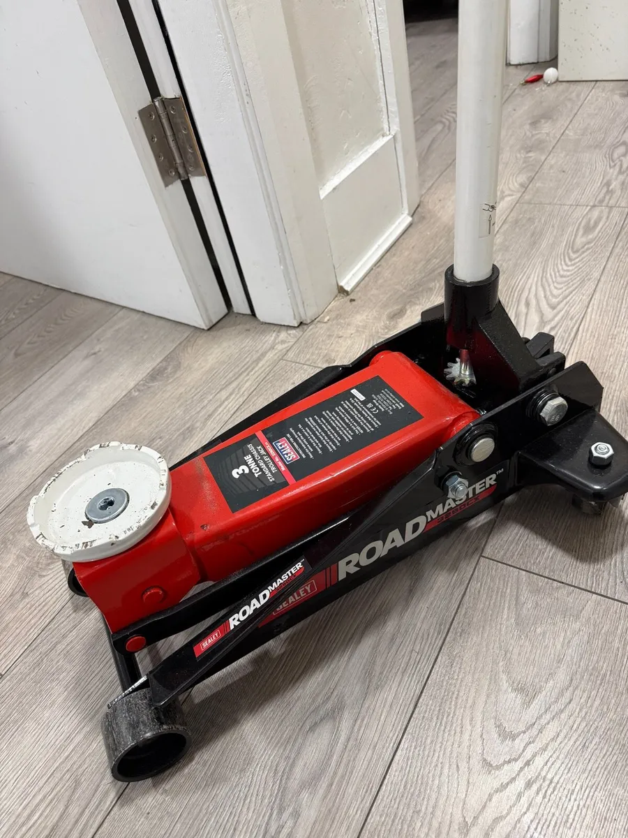 3 ton jack - Image 1