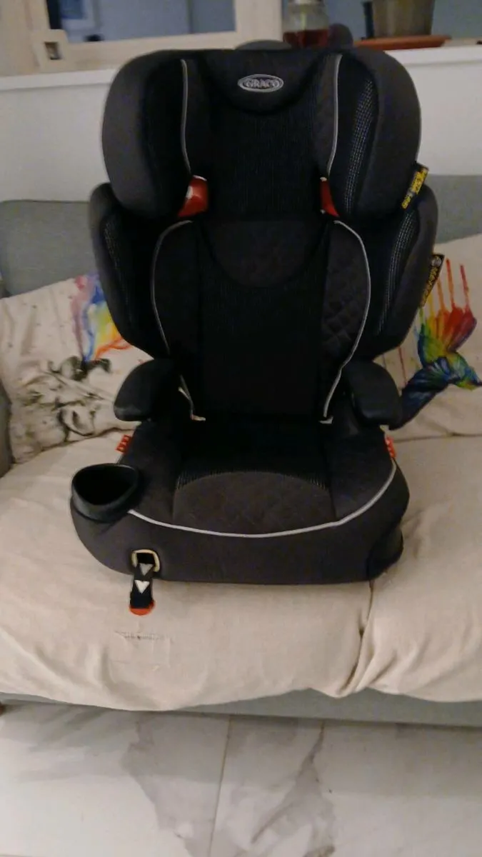 Car seat. - Image 1
