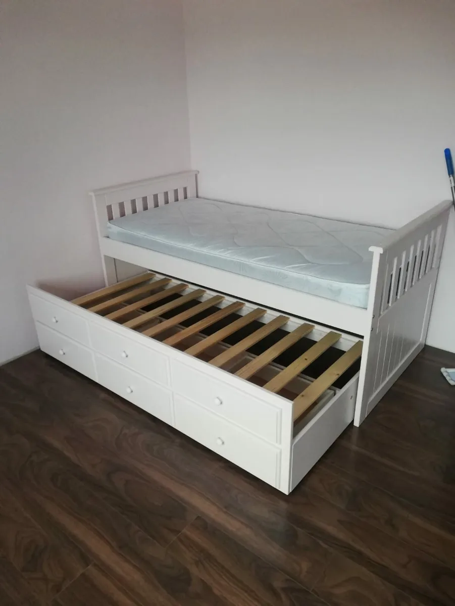 Trundle bed - Image 1