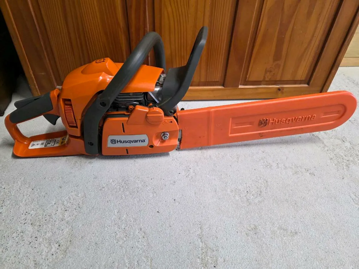 HUSQVARNA 440 Chainsaw - Image 1