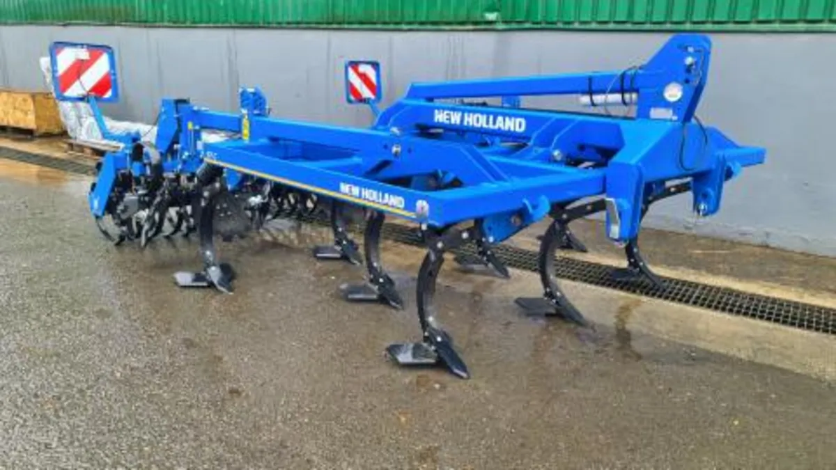 NEW HOLLAND STC300R - Image 1