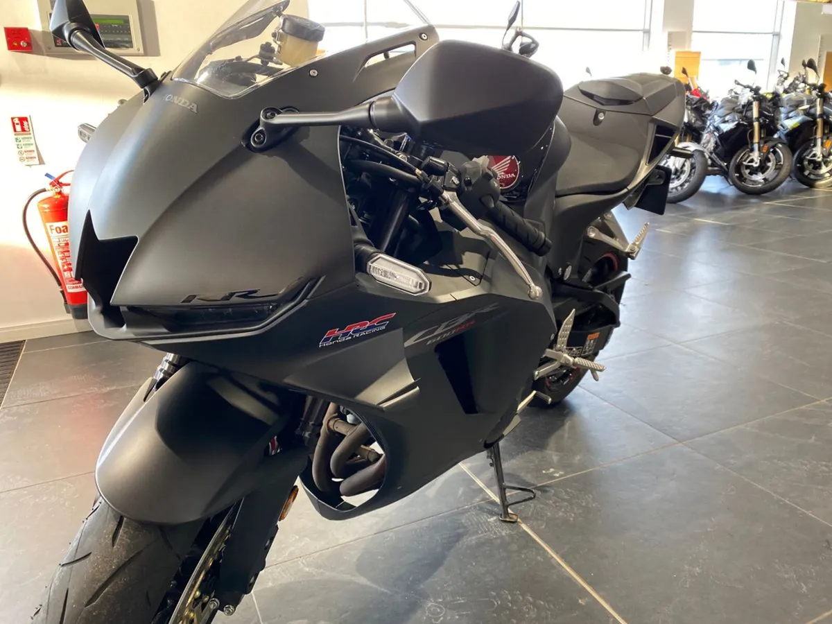 CBR600RR - Image 4