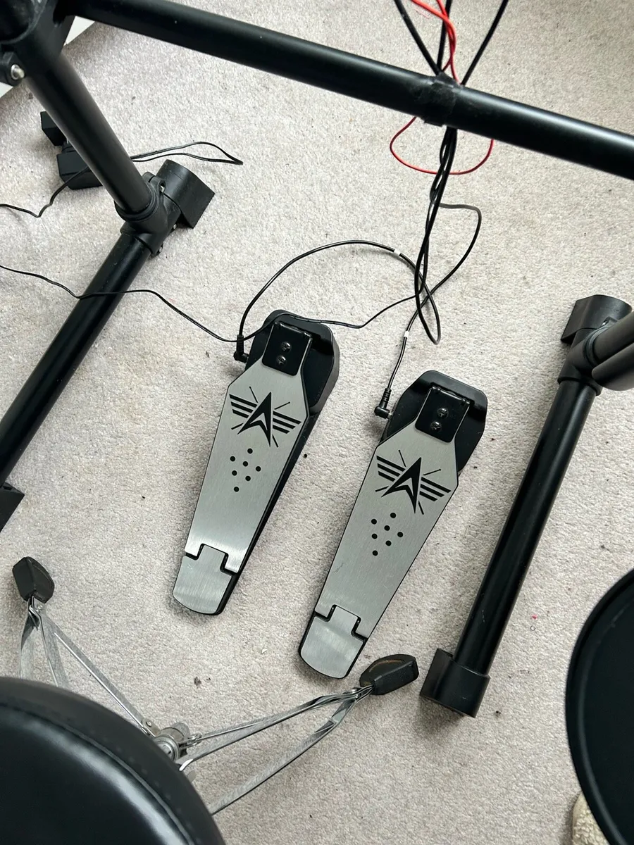 Electronic drum kit - Image 3