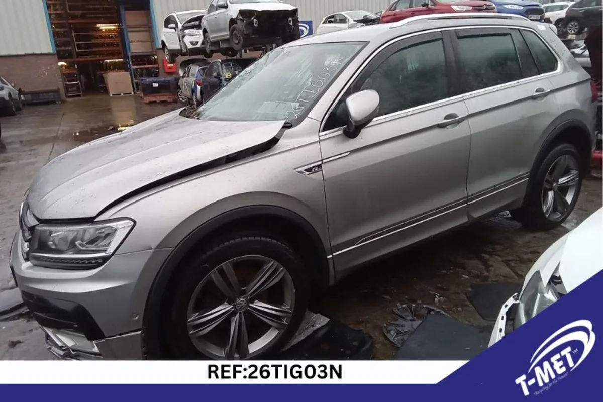 2017 VOLKSWAGEN TIGUAN BREAKING FOR PARTS - Image 1