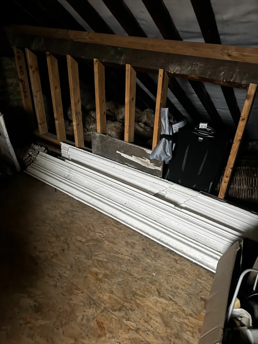 Plaster mouldings - Image 1