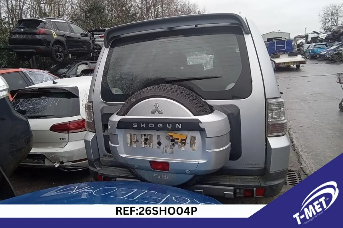 2007 MITSUBISHI SHOGUN BREAKING FOR PARTS - Image 3