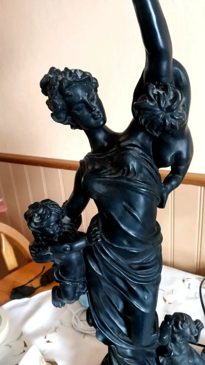 Vintage heavy art deco lamp - Image 2