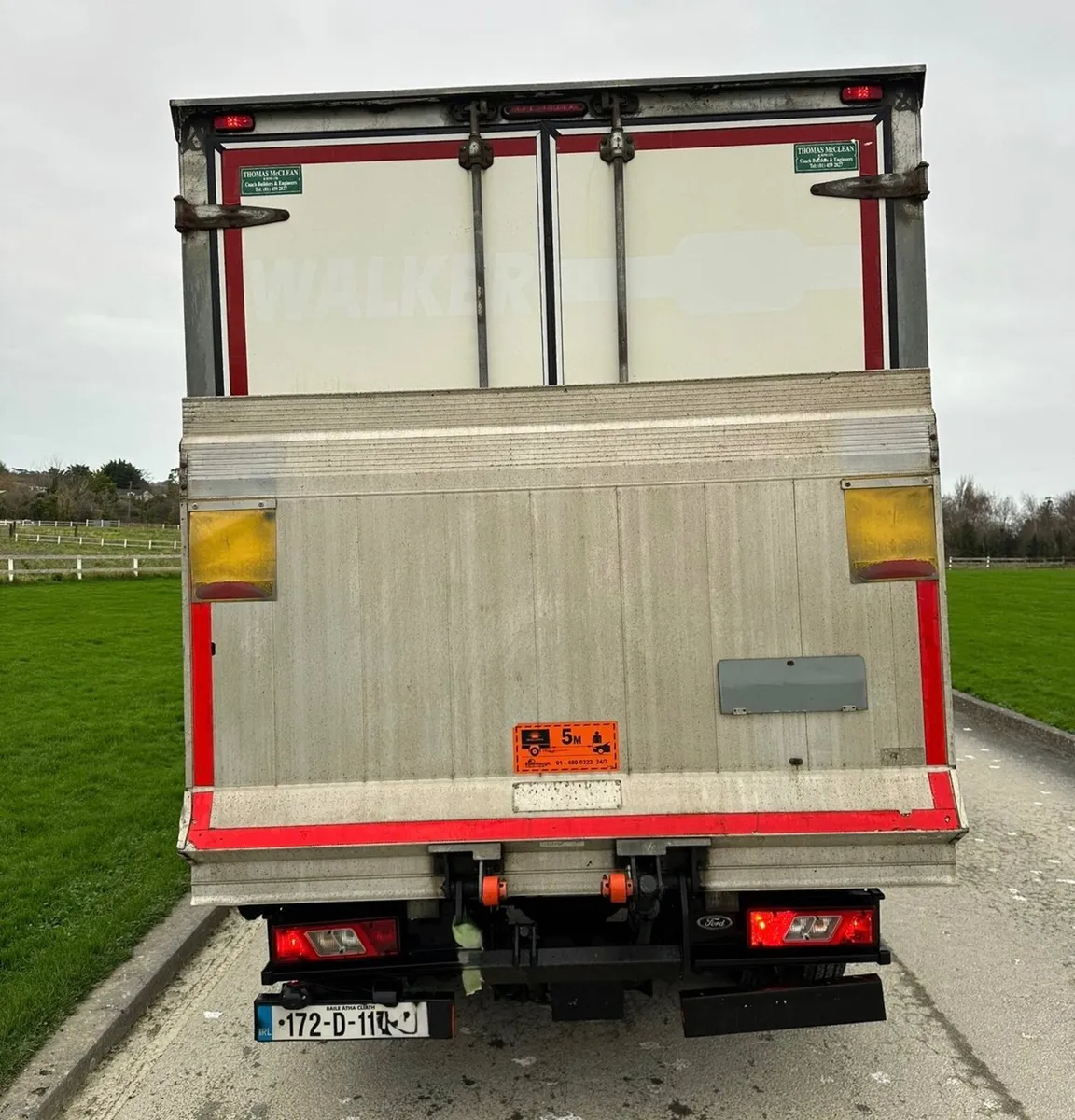 Box Body With Tail Lift For Sale - Image 3