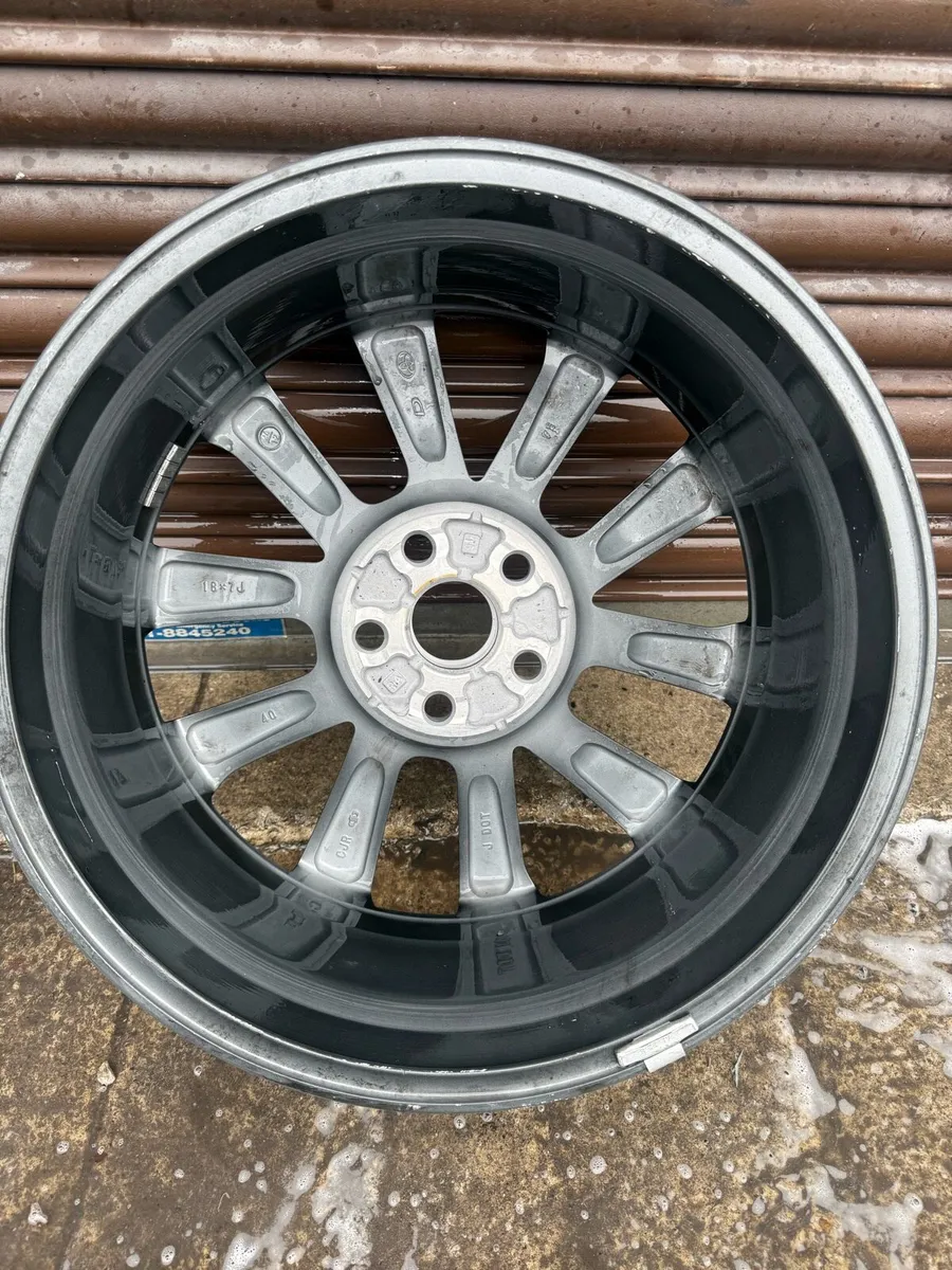 Toyota corola cross wheel 18inch - Image 2