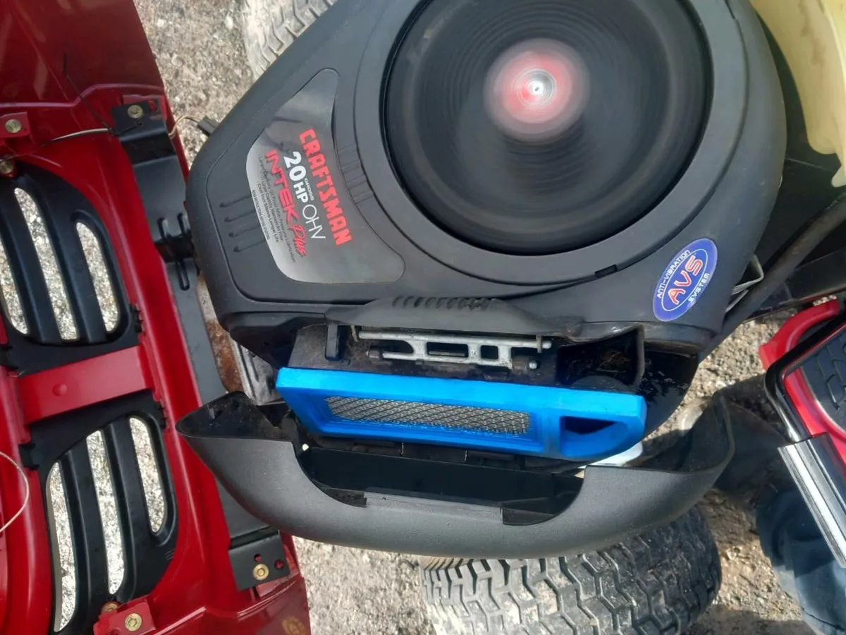 20  horsepower briggs and Stratton OHV engine - Image 2