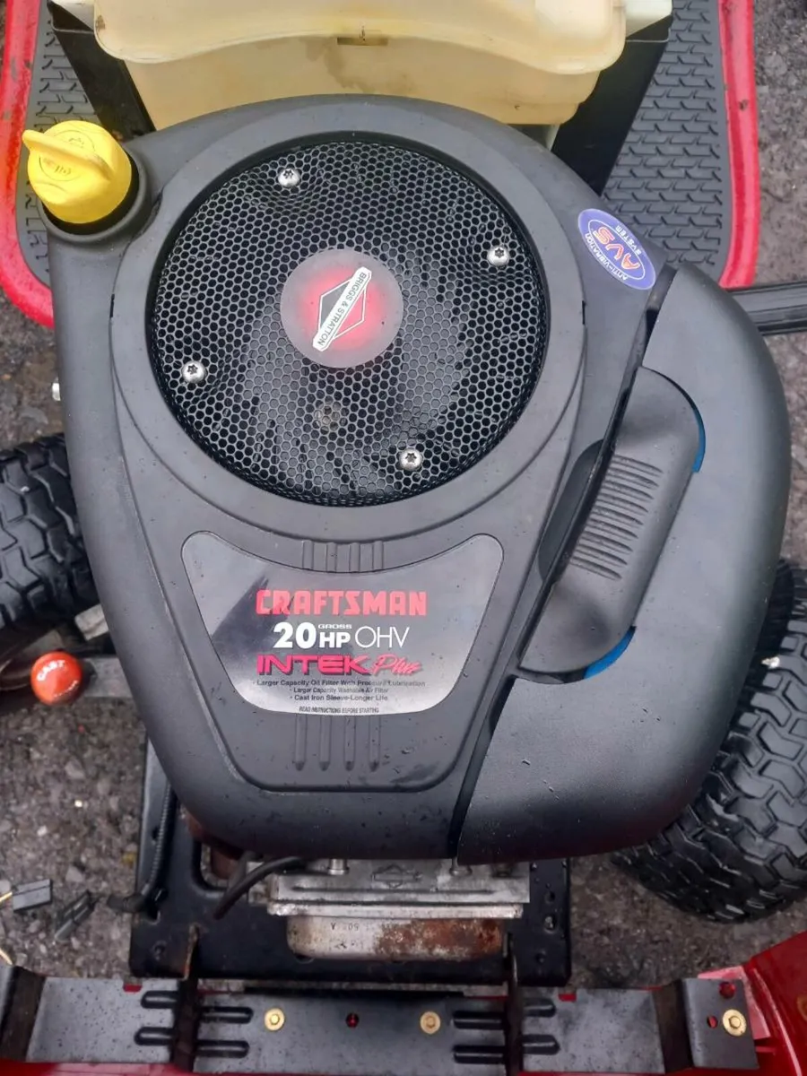 20  horsepower briggs and Stratton OHV engine - Image 1