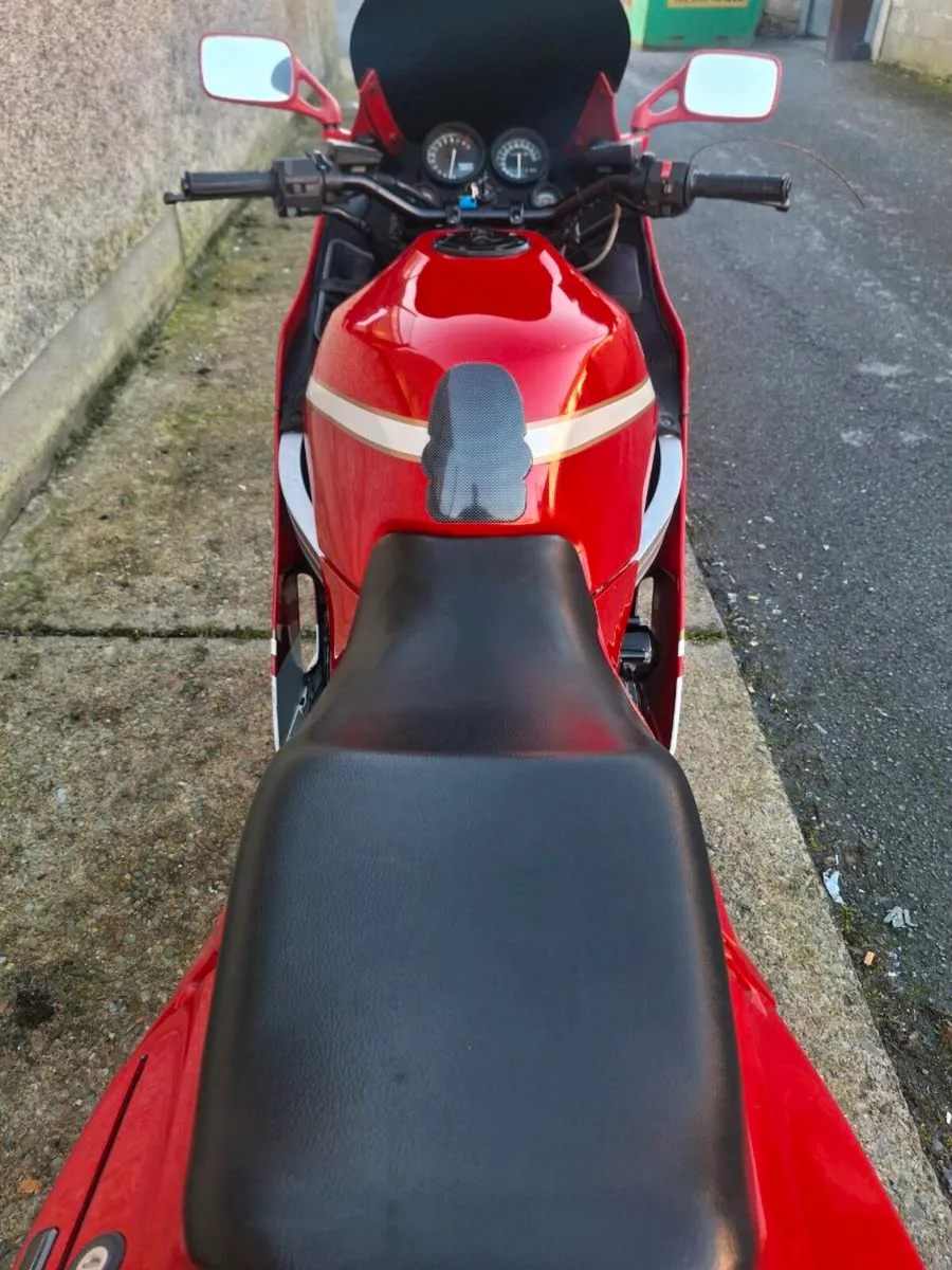 1990 Kawasaki Zx-10 Tomcat NEEDS THROTTLE CABLE - Image 4