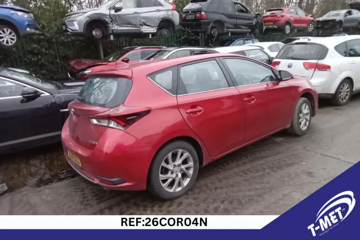 2016 TOYOTA  AURIS BREAKING FOR PARTS - Image 2