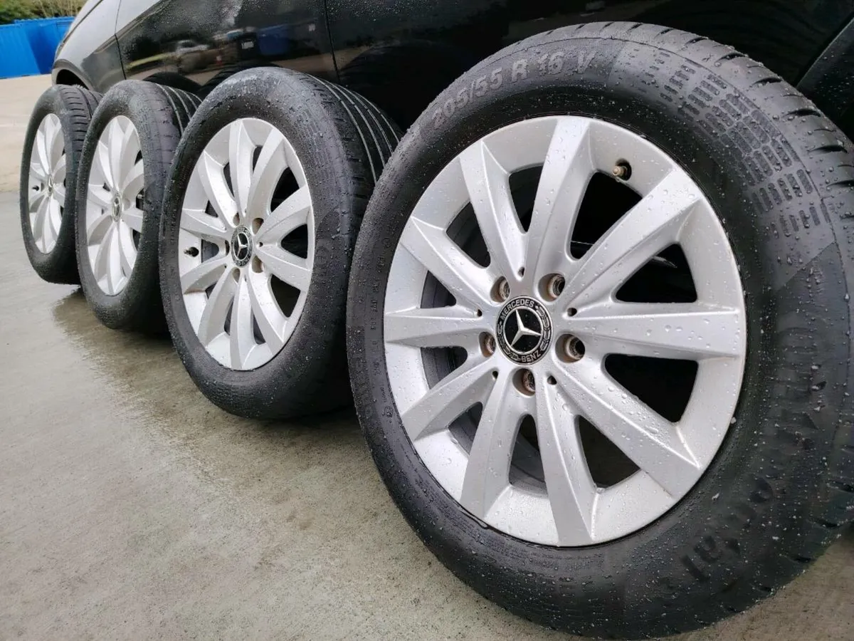 Mercedes alloy wheels - Image 1