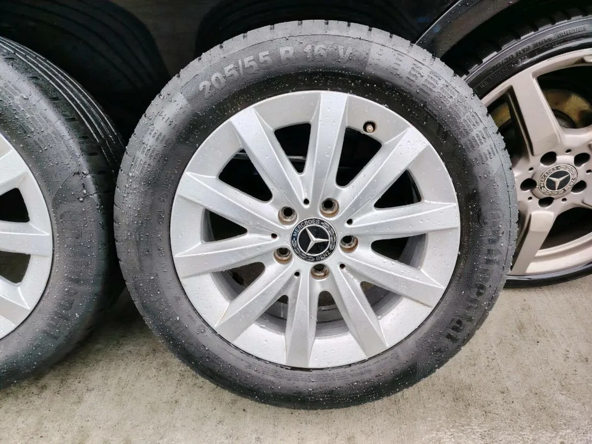 Mercedes alloy wheels - Image 2