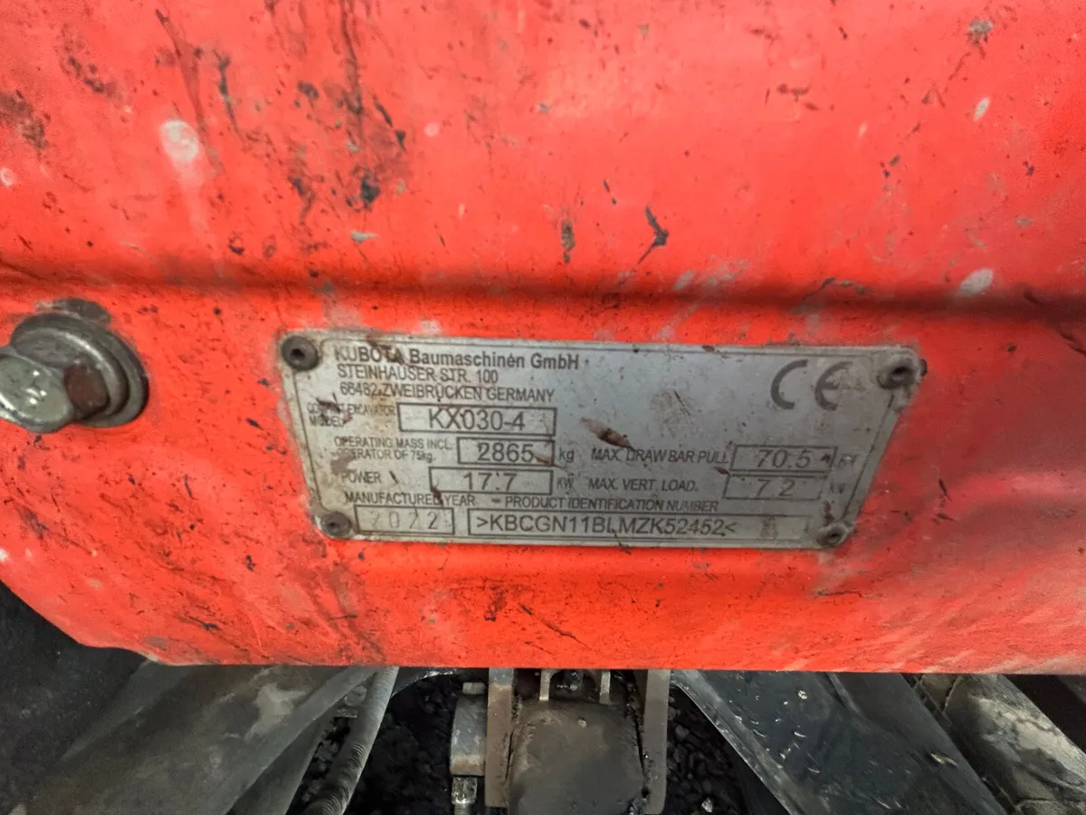 2022 Kubota kx030-4 - Image 2