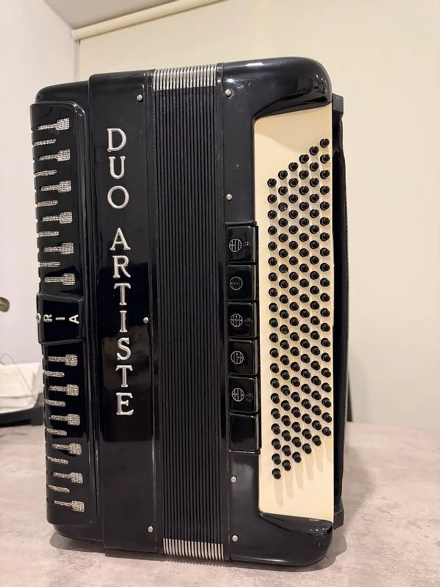 Pianno Accordion Duo Artiste Made By Victoria Italian Accordion - Image 4