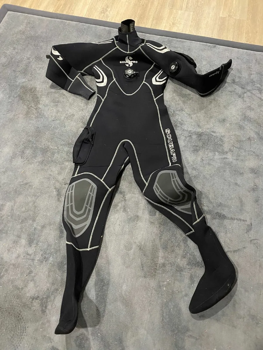 Scubadiving Drysuit Ladies Scubapro Everdry - Image 1
