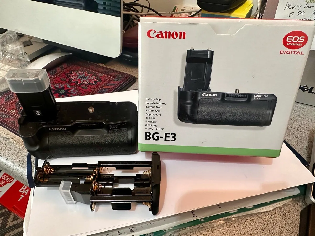 Canon Battery Grip - Image 4