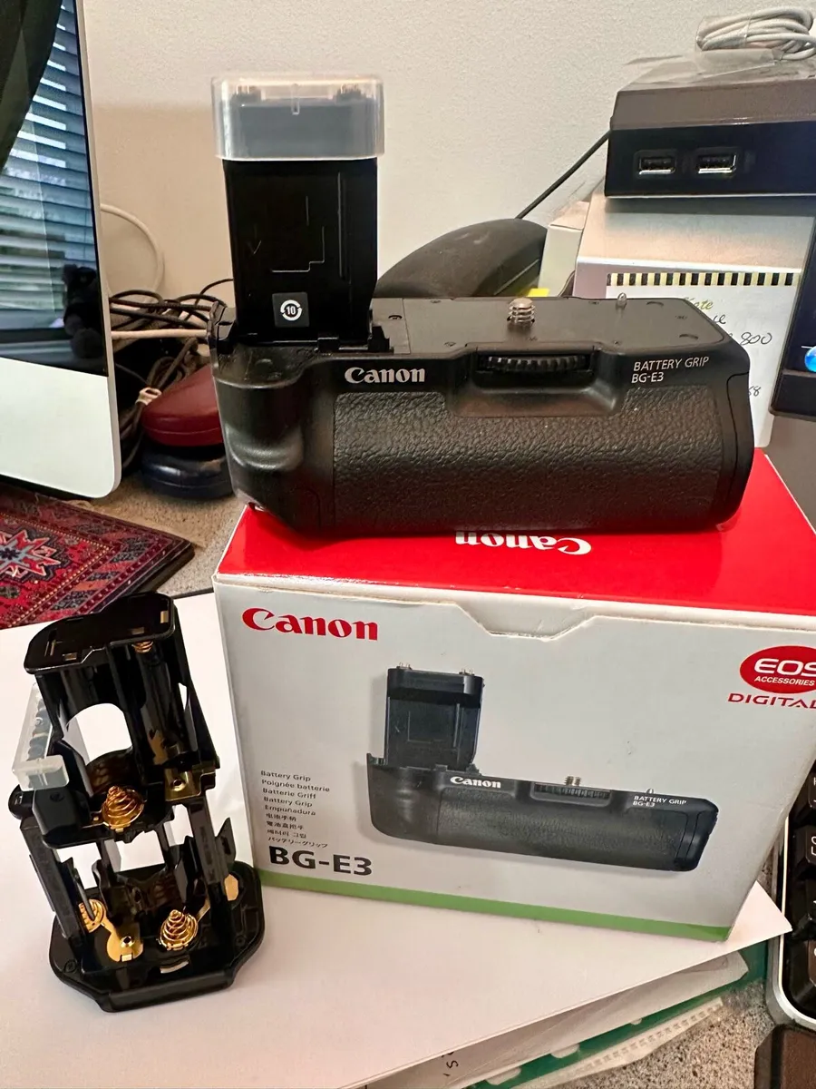 Canon Battery Grip - Image 3