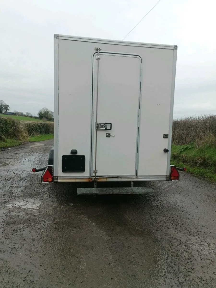 Fridge trailer. - Image 4
