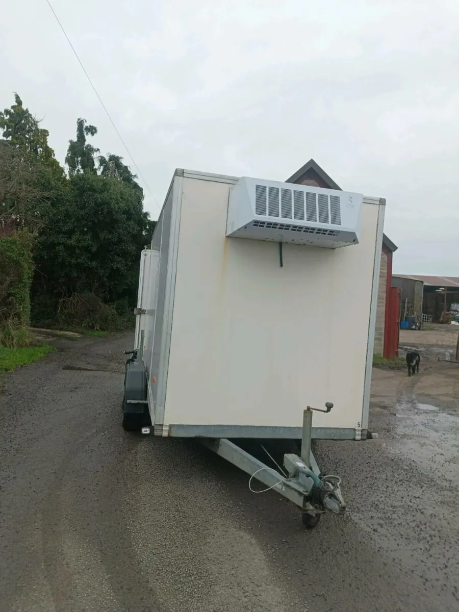 Fridge trailer. - Image 3