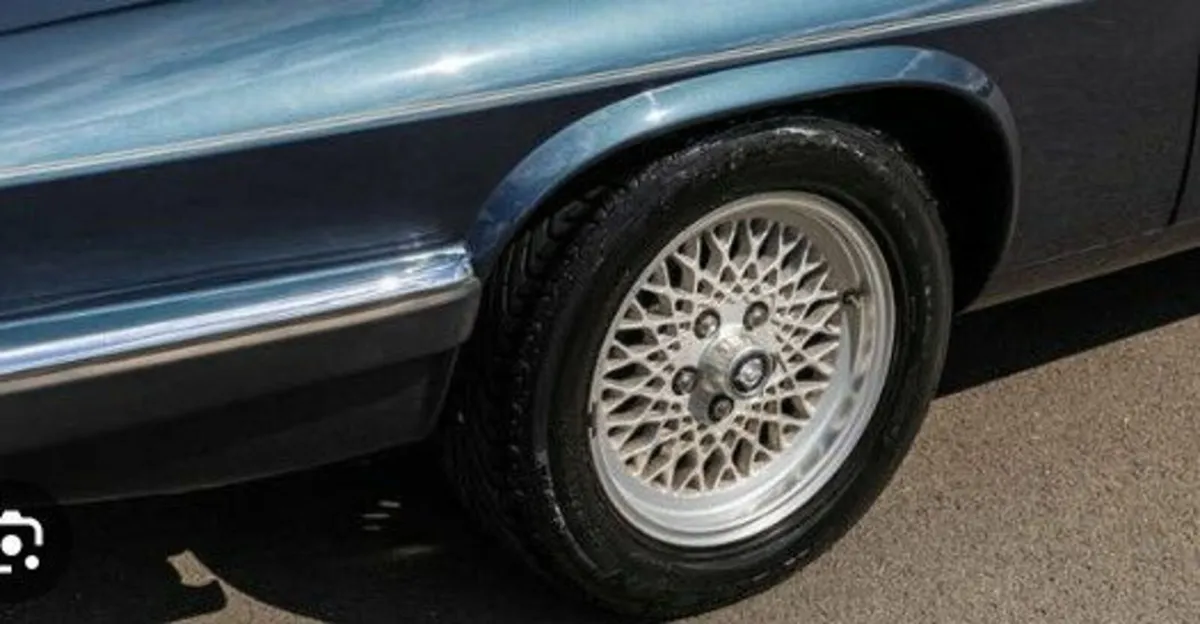 Jaguar XJ, XJS,  XJ40 & X300 16"x7J Lattice Wheels - Image 1