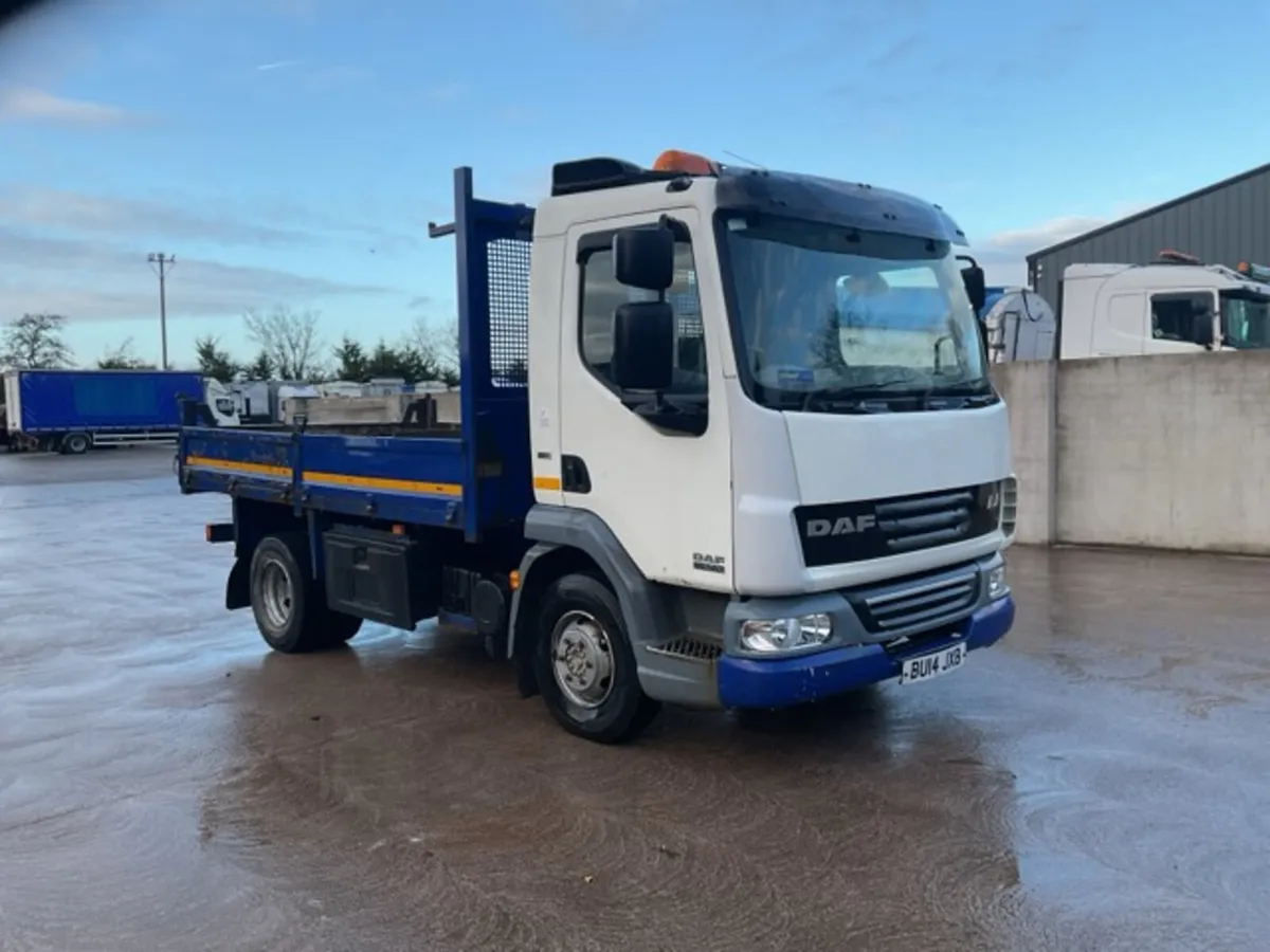 2014 DAF LF45.140 4x2 Tipper - Image 1