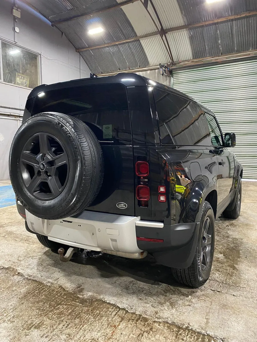2021 Landrover Defender 90 Hardtop Commercial - Image 4