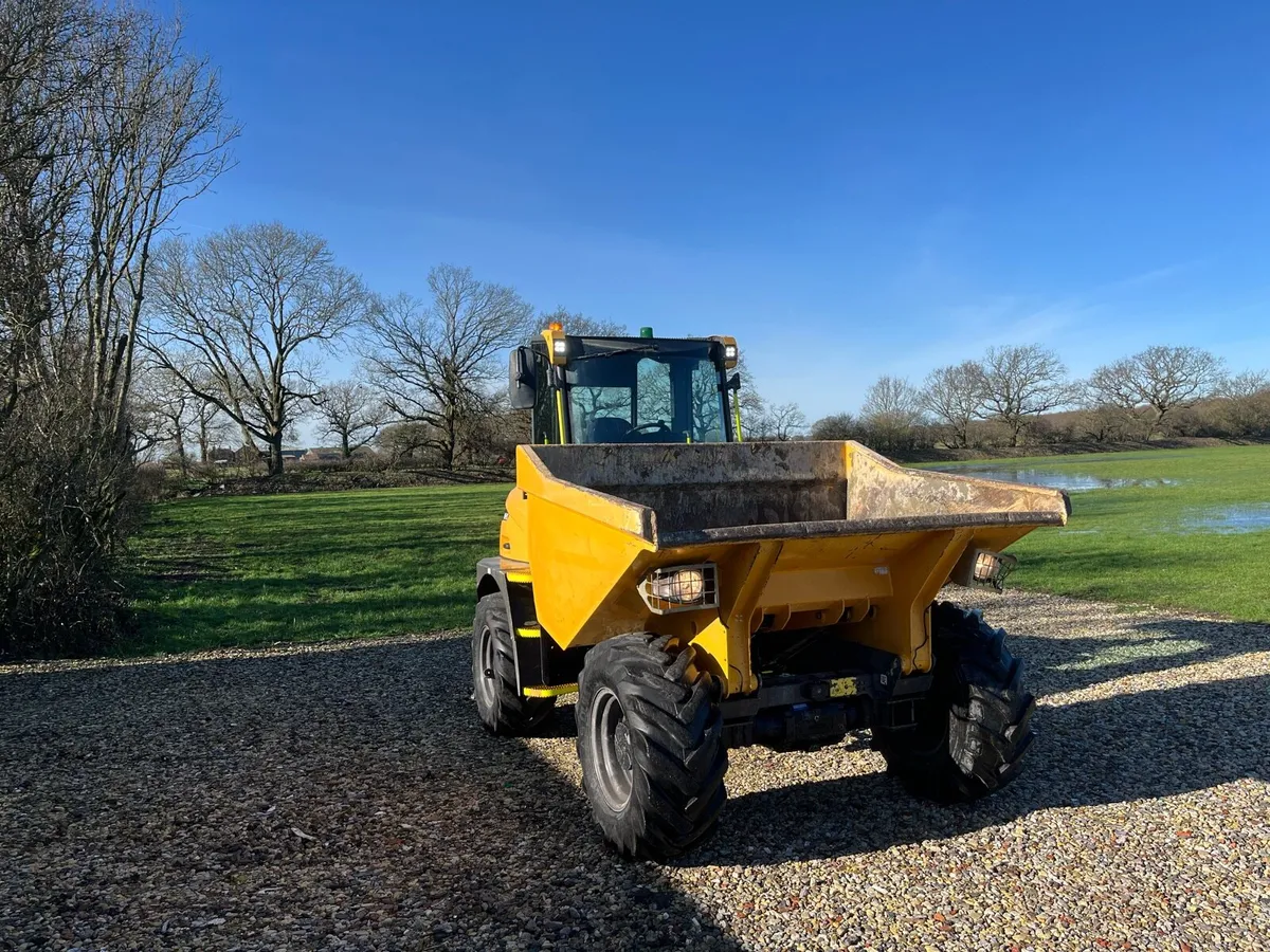 Mecalac 6T Cabbed dumper - Image 2
