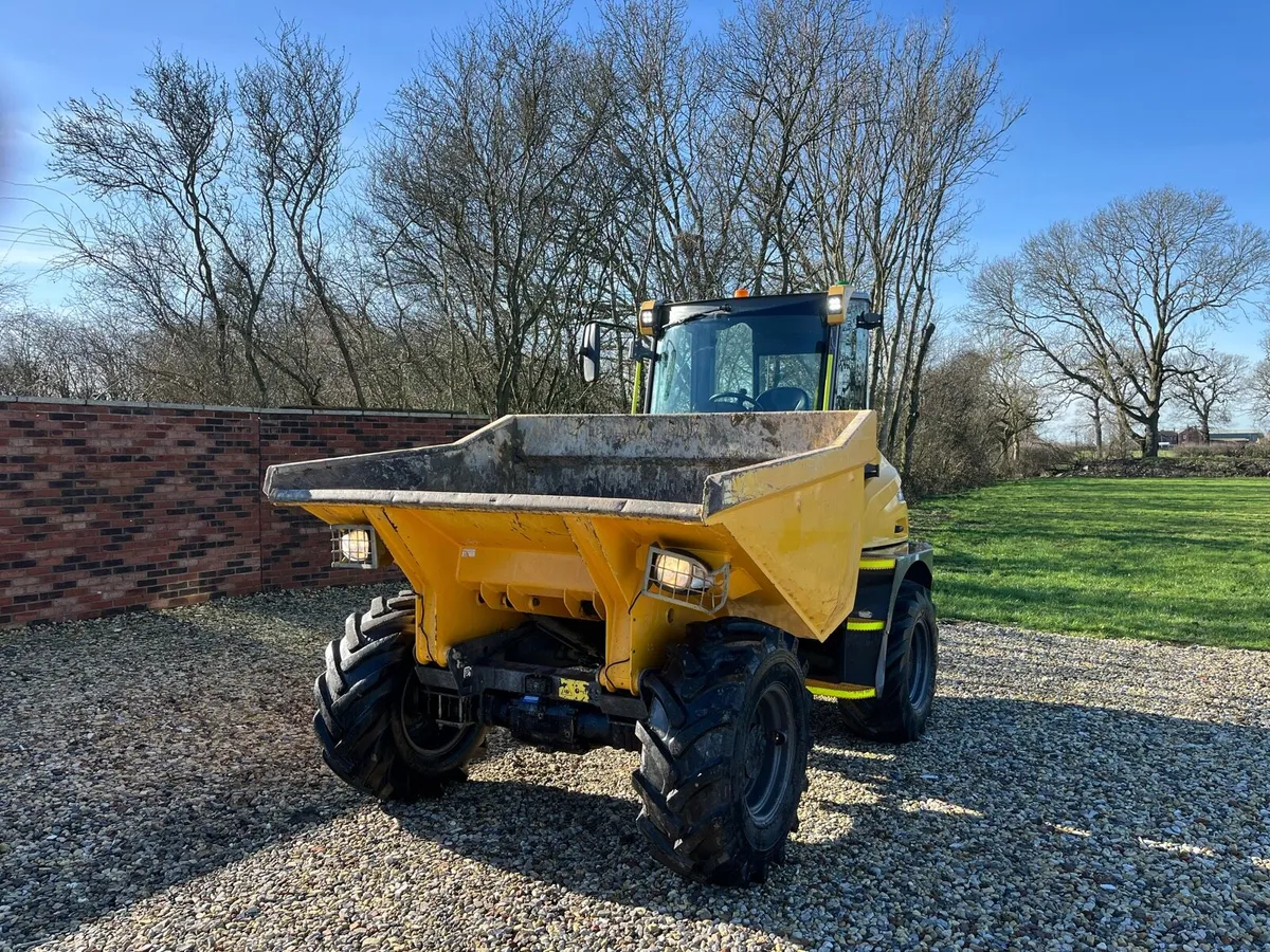Mecalac 6T Cabbed dumper - Image 3