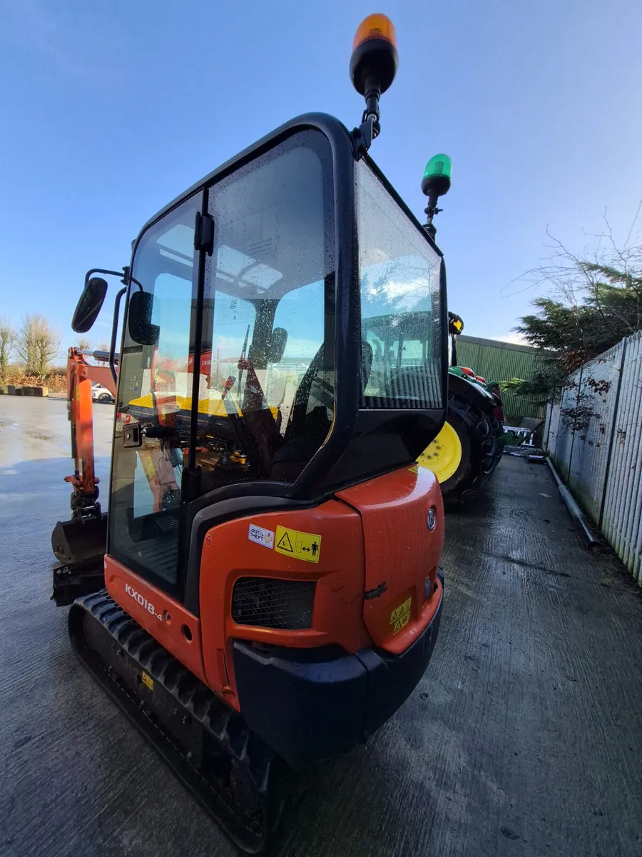 KUBOTA 1.8 KX018-4 EXCAVATOR - Image 4
