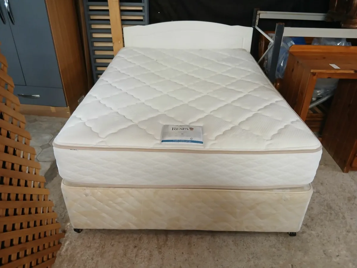 Bed and mattress - Image 1