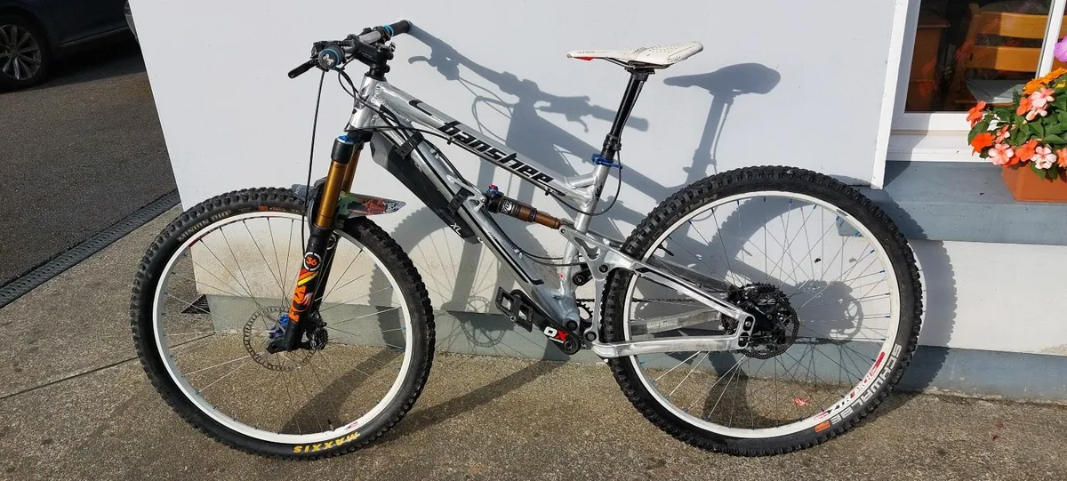 Full Suspension Banshee Prime Mountain Bike - Image 1
