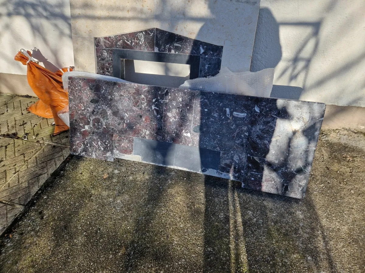 Marble  fireplace with hearth + 2nd hearth.. - Image 3