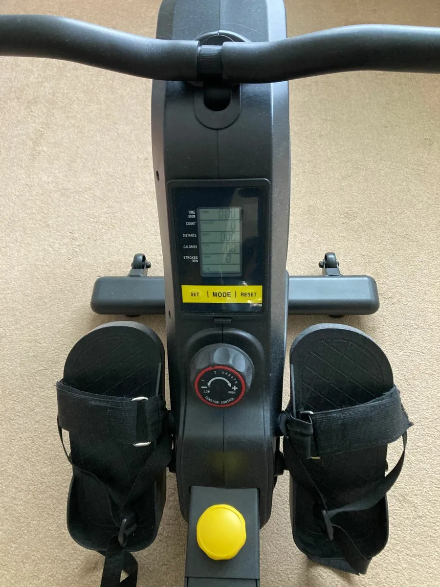 Rowing Machine - Image 3