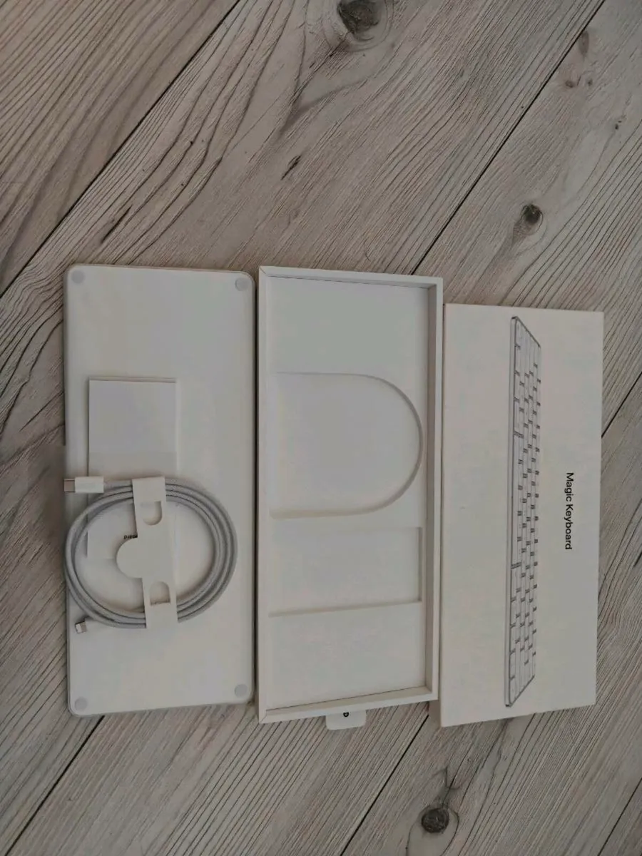 Apple Magic keyboard (unwanted gift) - Image 1