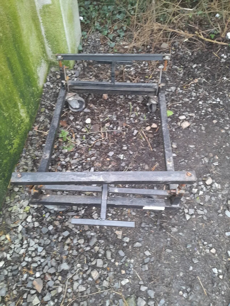 Pool table trolley - Image 1