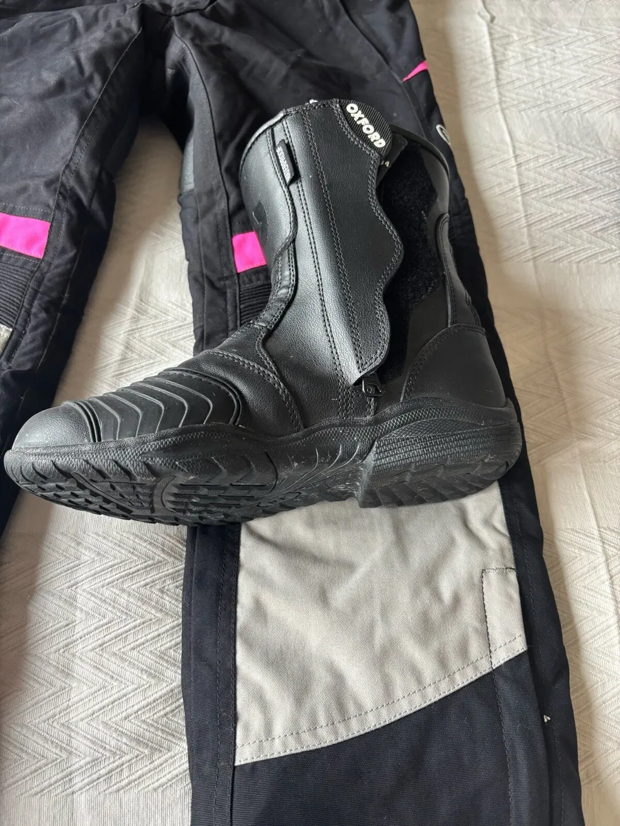 Ladies motorcycle suit - Image 3