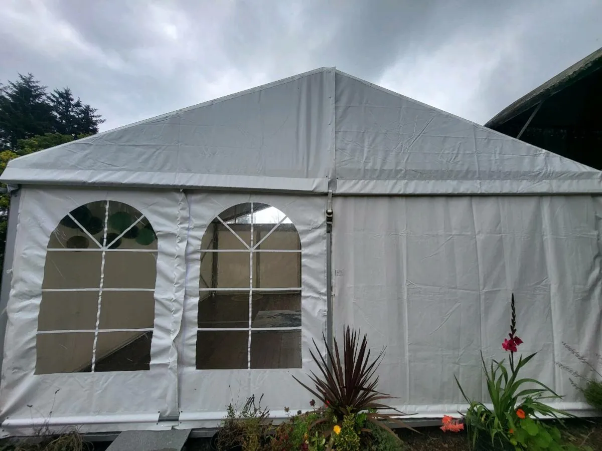 6x6 Marquee - Image 1