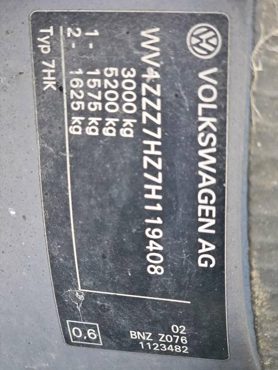 VW Transporter T5 - Image 1