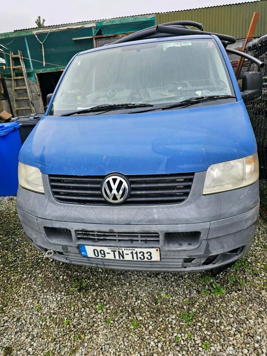VW Transporter T5 - Image 2