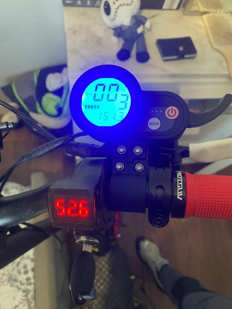 Electric scooter - Image 3