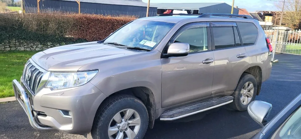 Toyota  landcruiser - Image 2