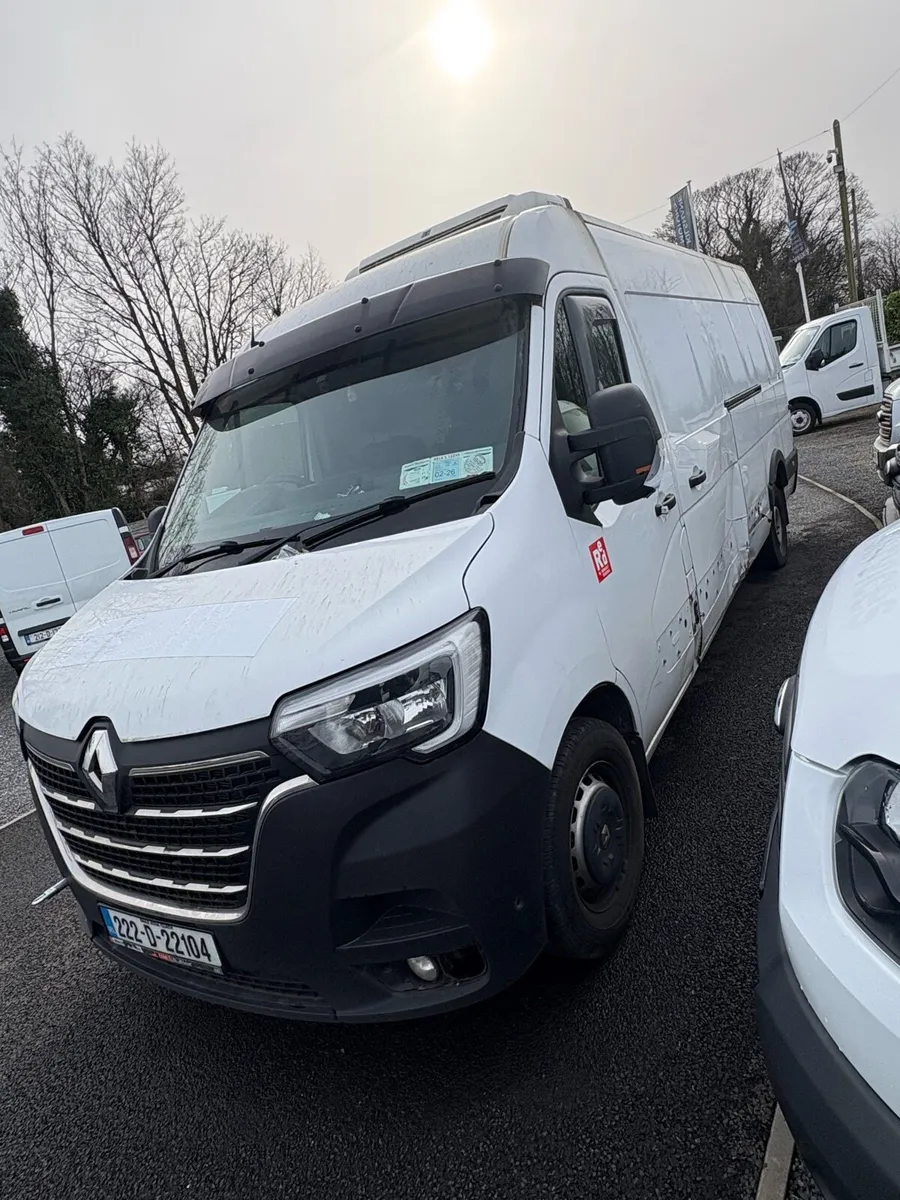 2022 Renault master extra long fridge van - Image 2