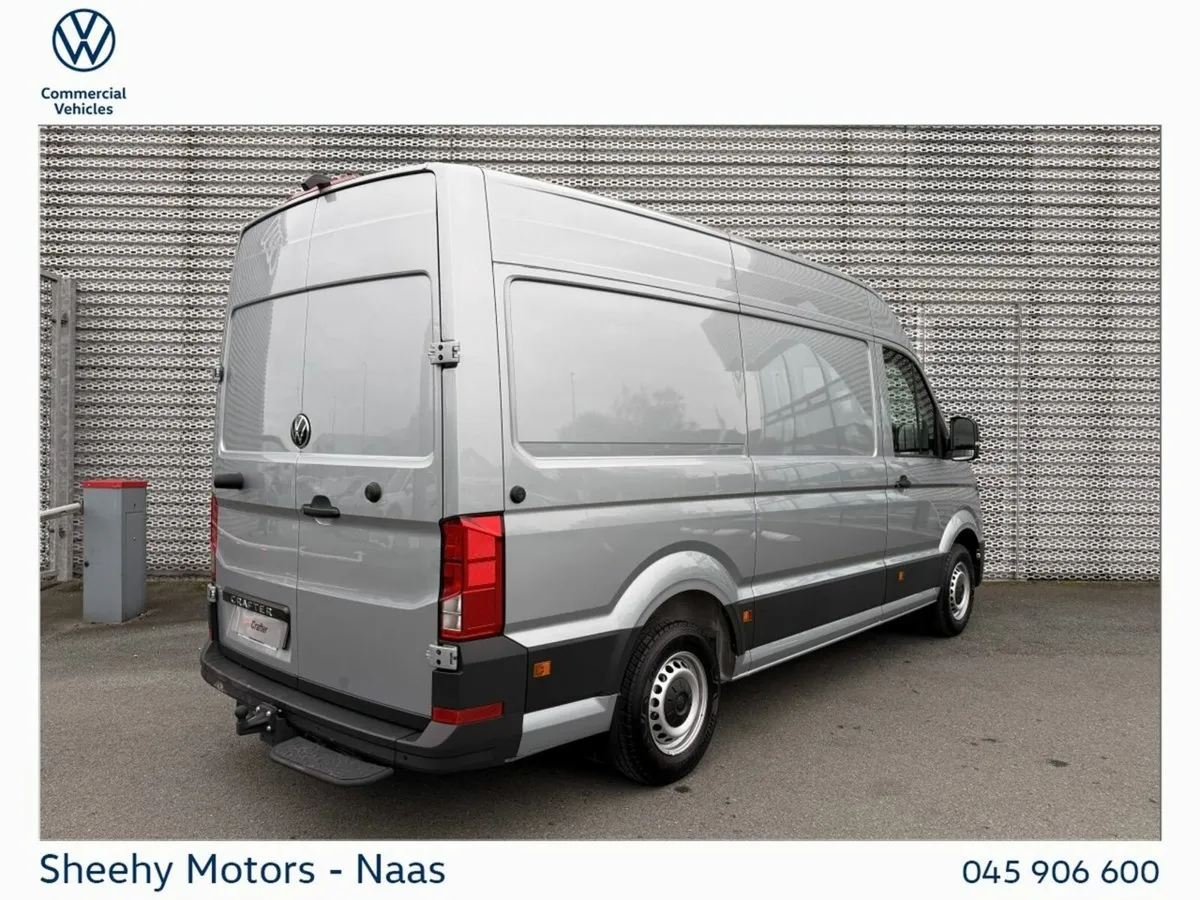 Volkswagen Crafter HIGHLINE 30 MWB HR 140HP M6F - Image 3